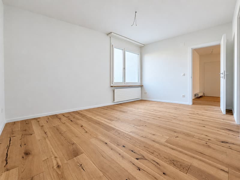Frisch renoviert - neuwertige 4.5-Zimmer Erdgeschosswohnung in Horgen! (4)