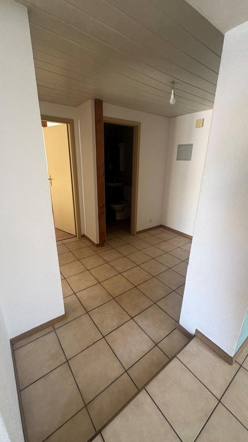 Hall.jpg