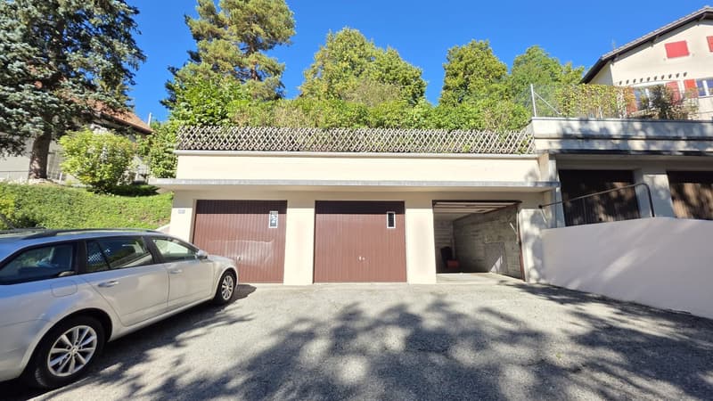 APPARTEMENT AVEC TERRASSE COMMUNE ET GARAGE (12)