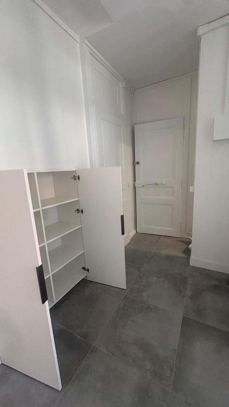 Hall_-_2.jpg
