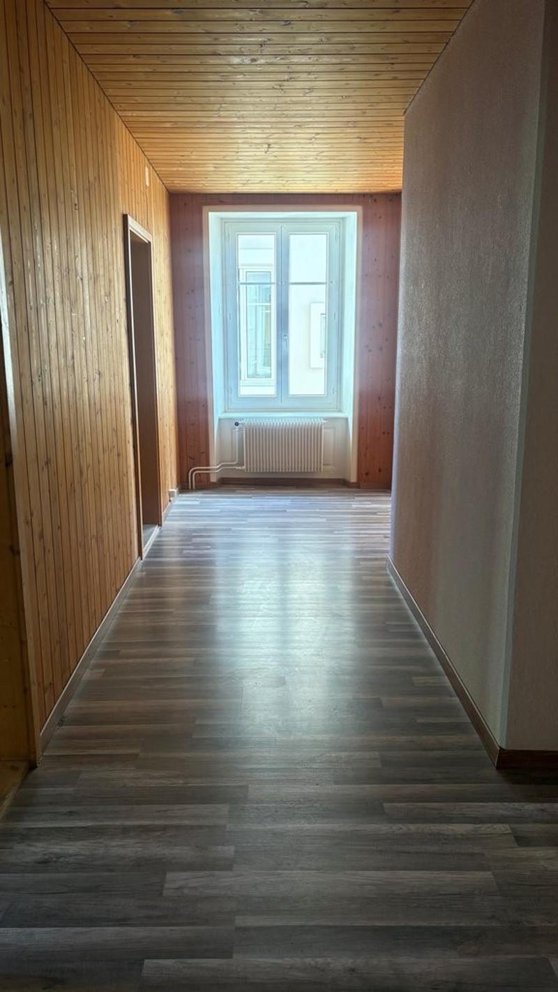 Hall_-_1.jpg