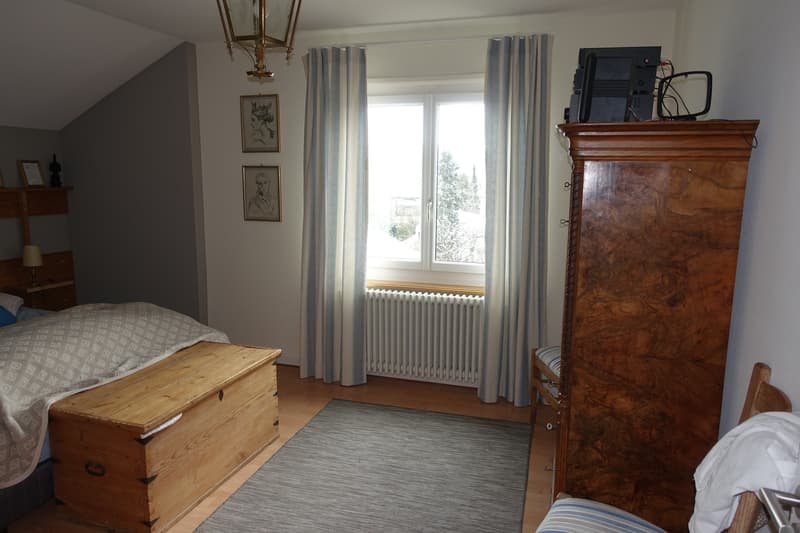 3.5 pièces tout confort dans petite maison avec spacieux jardin commun (13)