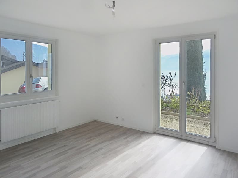 Prächtiges Haus mit 5,5 Zimmern und Panoramablick auf den See und die Berge. (8)
