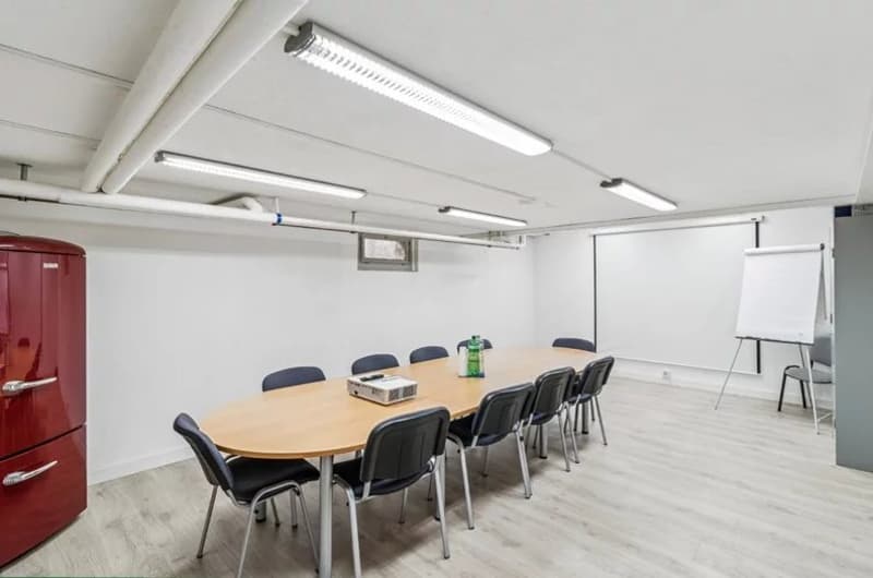 Locali commerciali - showroom - Officina (6)