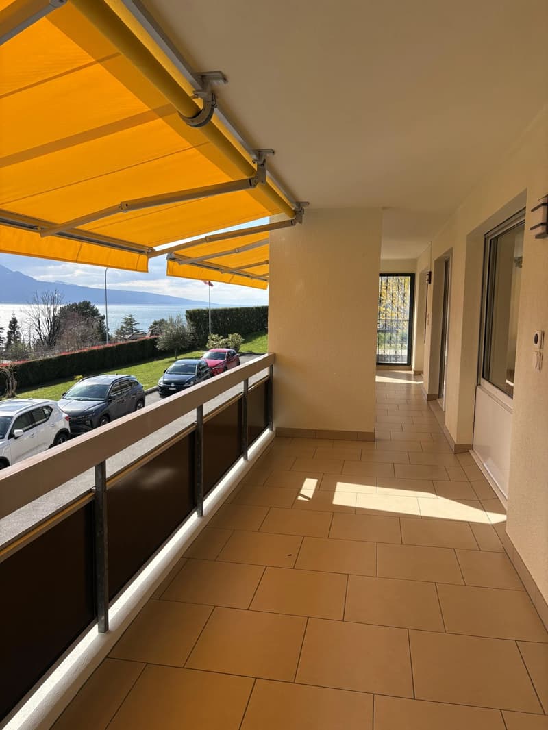 Spacieux appartement de 4,5 pièces d'env. 145 m2 avec vue sur le lac et les montagnes (3)