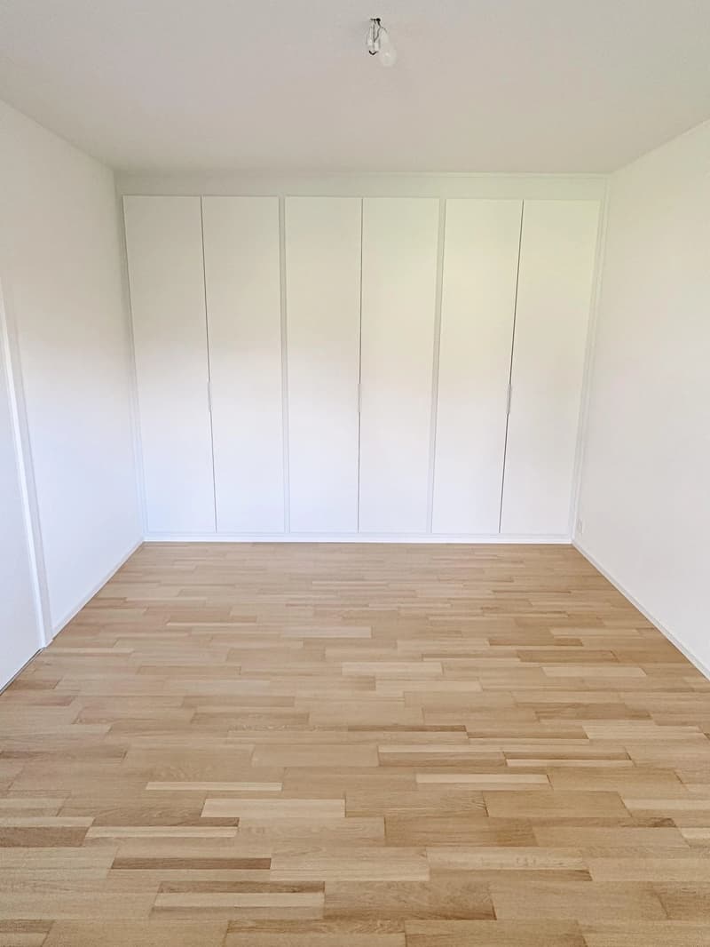 Spacieux appartement de 4,5 pièces d'env. 145 m2 avec vue sur le lac et les montagnes (10)