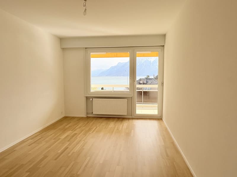 Spacieux appartement de 4,5 pièces d'env. 145 m2 avec vue sur le lac et les montagnes (4)