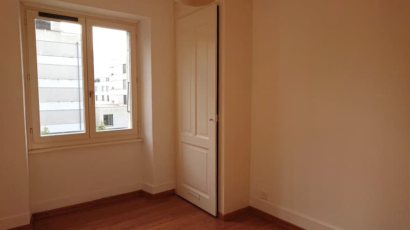 Wohnung mit 3 Zimmern und Garten (4)