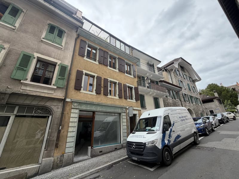 Local commercial situé au coeur du Vieux Clarens, dans une maison vigneronne. (1)