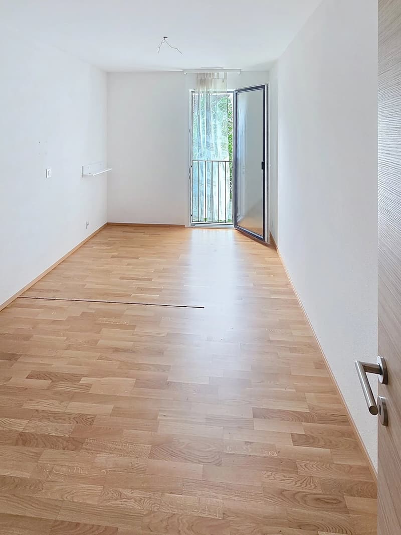 Superbe appartement de 3,5 pièces à proximité du centre-ville et à deux pas de la gare. (5)
