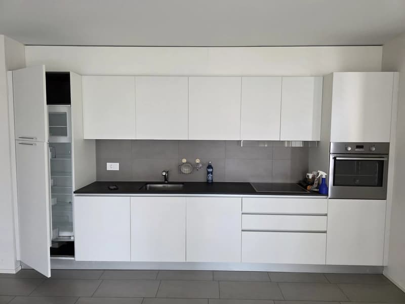 Superbe appartement de 3,5 pièces à proximité du centre-ville et à deux pas de la gare. (2)