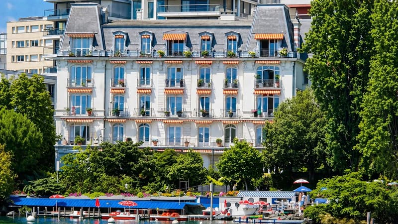 Exceptional, a life with feet in the water in the heart of Montreux (2)