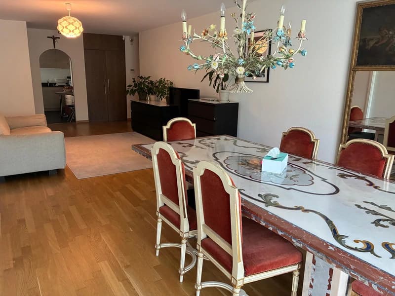 À louer : très bel appartement avec jardin privatif. Bail à durée déterminée de deux années. (4)