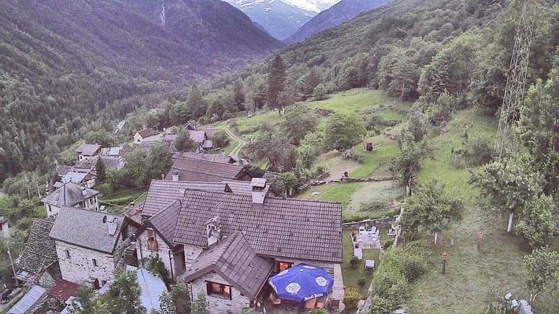 Old rustic house completely renovated for sale in Canfinello (Italy) (8)