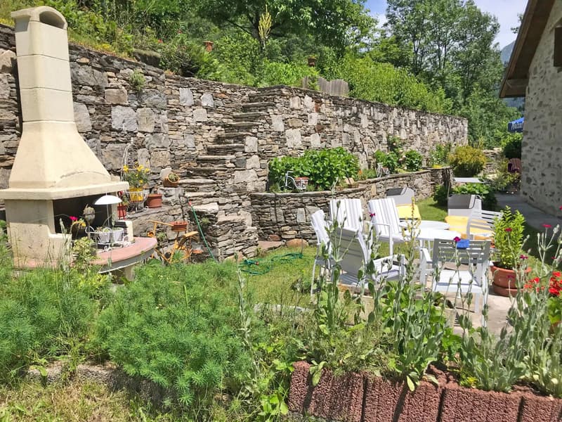 Old rustic house completely renovated for sale in Canfinello (Italy) (9)