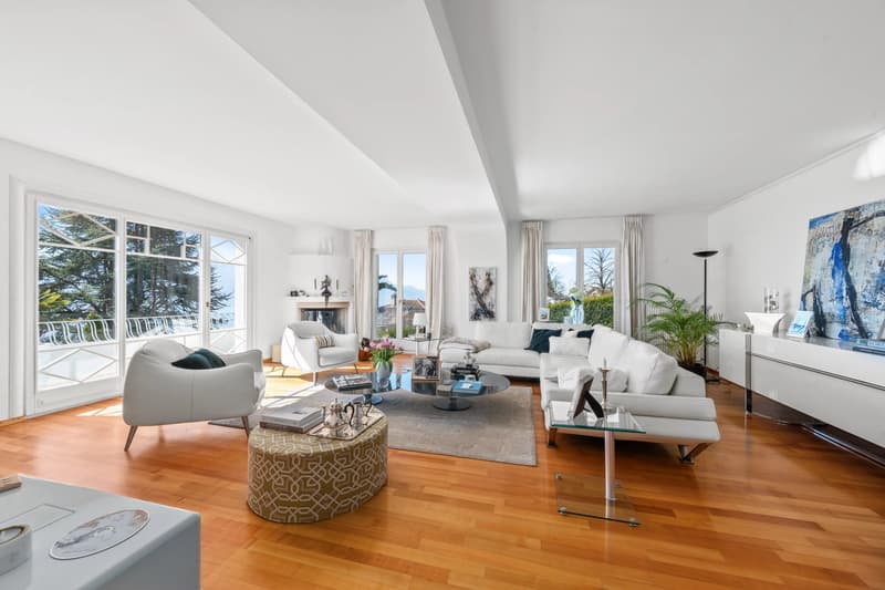 Charming property with breathtaking views (4)