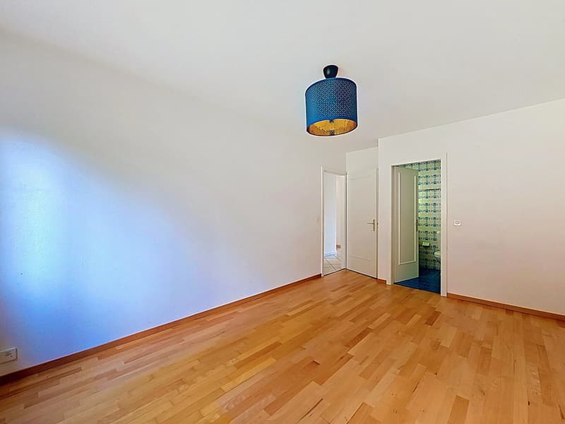 Charmanter Apartment mit großem Balkon in der Nähe der Innenstadt (9)
