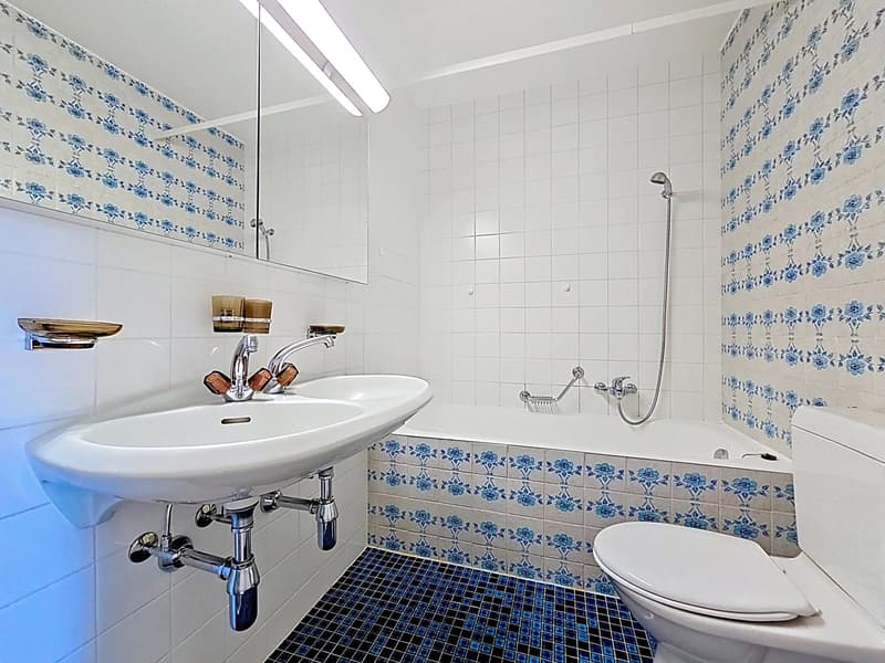 Charmanter Apartment mit großem Balkon in der Nähe der Innenstadt (11)