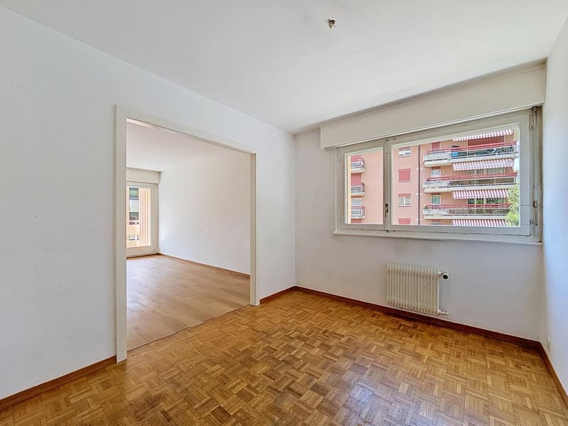 Vier-Zimmer-Wohnung zur Renovierung in der Nähe des Sees (4)