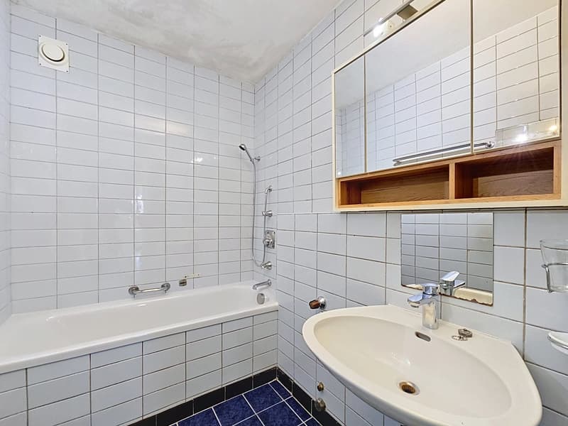 Vier-Zimmer-Wohnung zur Renovierung in der Nähe des Sees (10)