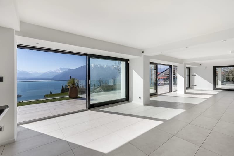 Propriété lumineuse avec piscine et vue panoramique (1)