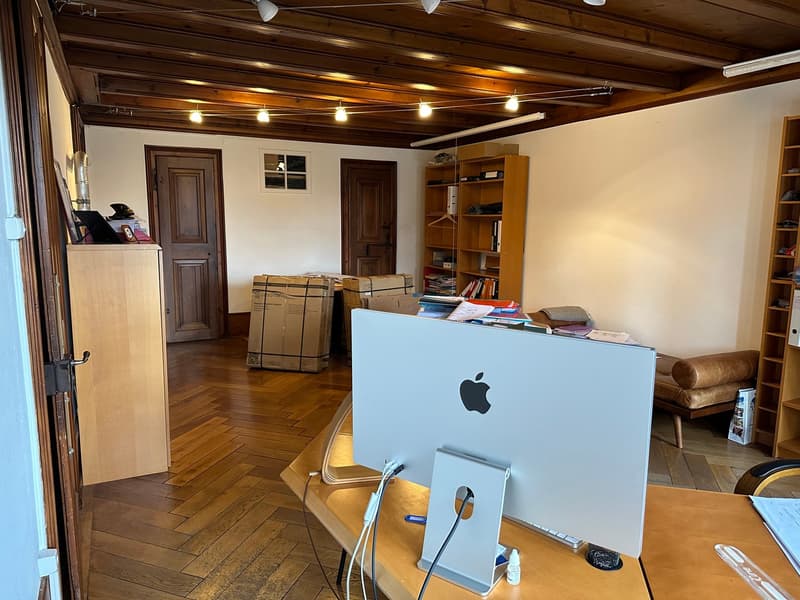 Bureau à louer au Château 23, Peseux (8)