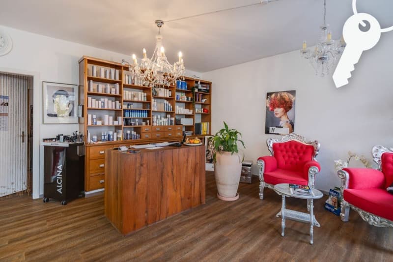 Gewerbefläche im Erdgeschoss (Coiffeur)