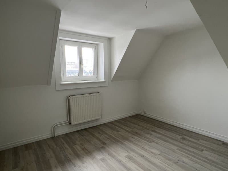 00909 - 3.5-room apartment - Rue des Parcs 141 - NEUCHATEL (2)