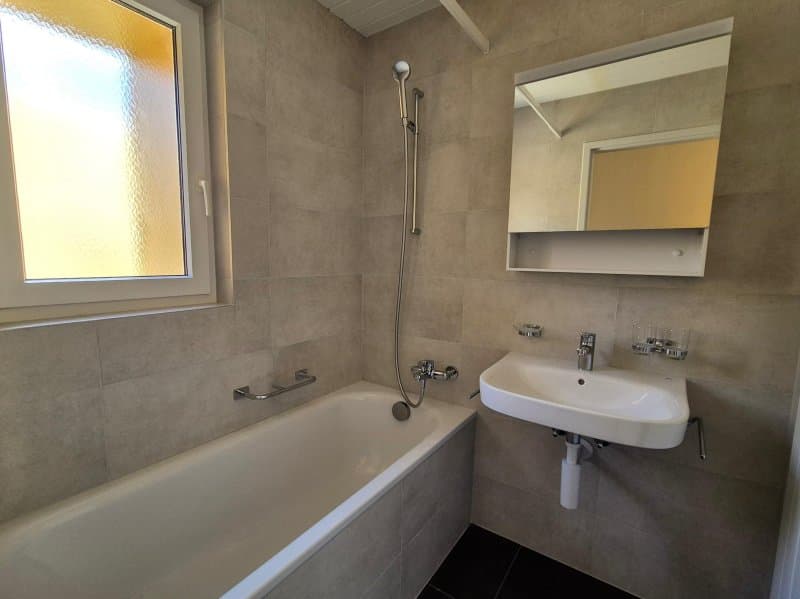 01666 - Appartement 4 pièces - Rue de la Flamme 16 - COUVET (5)