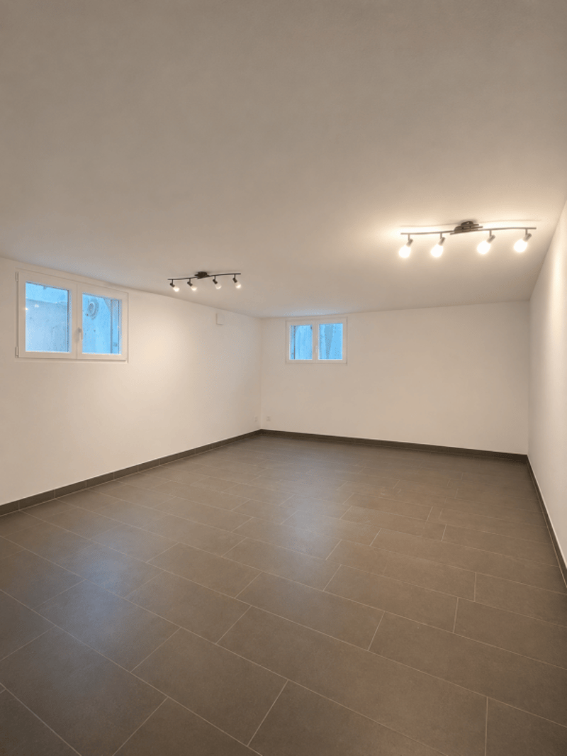 Lokal mit 38 m² und Dusche (4)