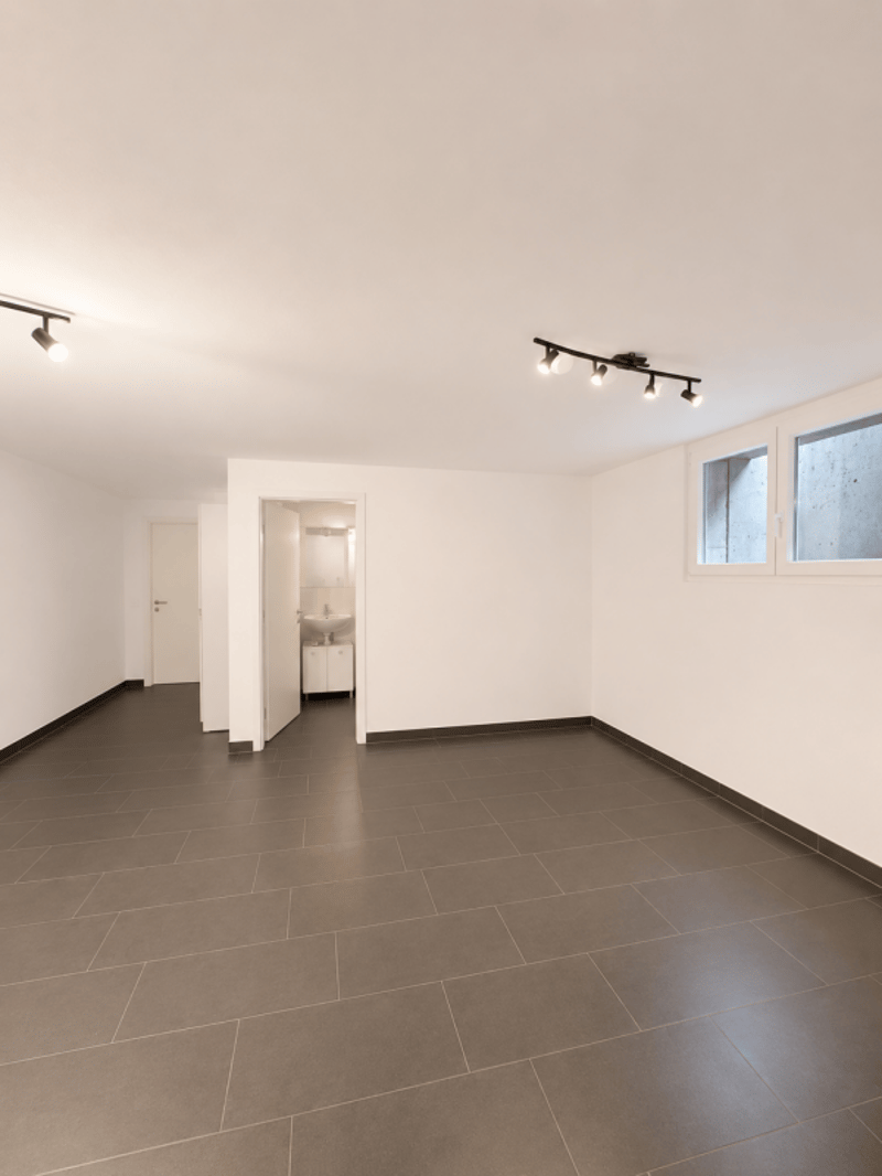 Lokal mit 38 m² und Dusche (5)