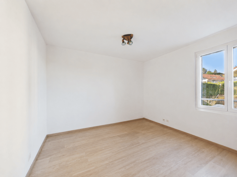 Villa familiale de 5.5 pièces avec jardin et garage (4)