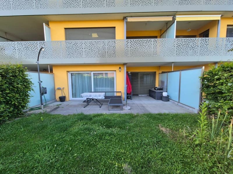 Appartement de 2.5p avec jardin à Grandson (1)