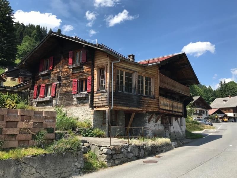 Individual chalet with 5.5 rooms and annex in La Collombaz (2)