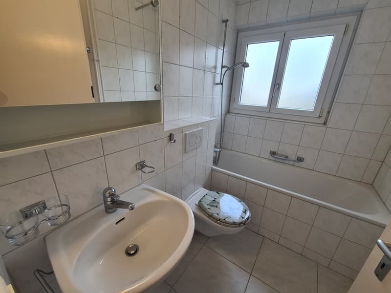 Appartement de 4 pièces confortable au cœur de Belp (3)