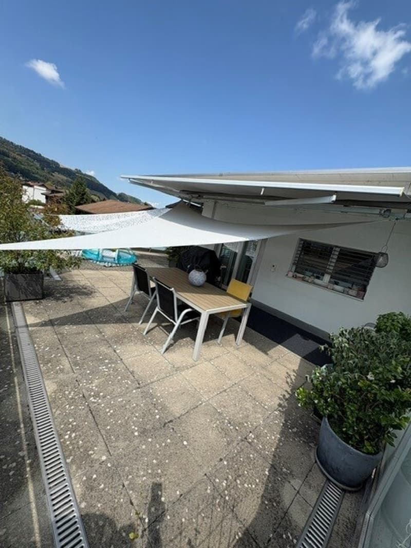 Attic apartment with a view of the green (12)