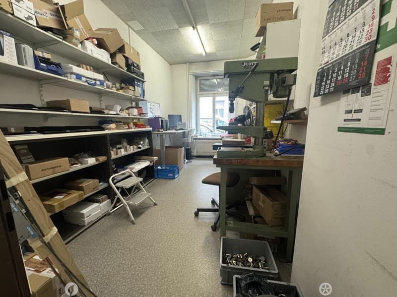 Geschäftslokal an Top-Lage in Biel zu vermieten (6)