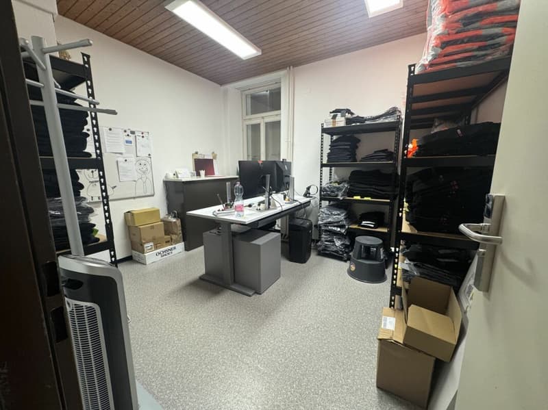 Local commercial à louer dans un emplacement privilégié à Bienne (7)
