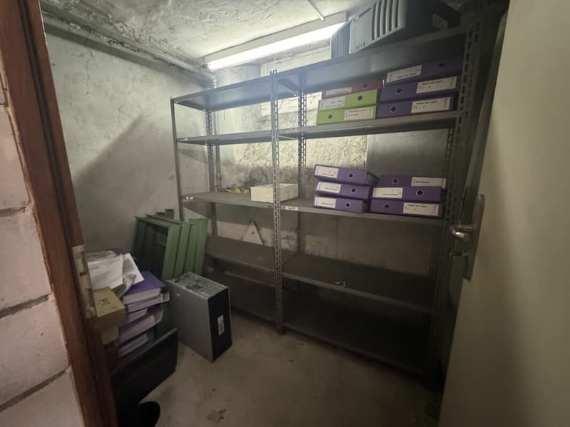 Geschäftslokal an Top-Lage in Biel zu vermieten (11)