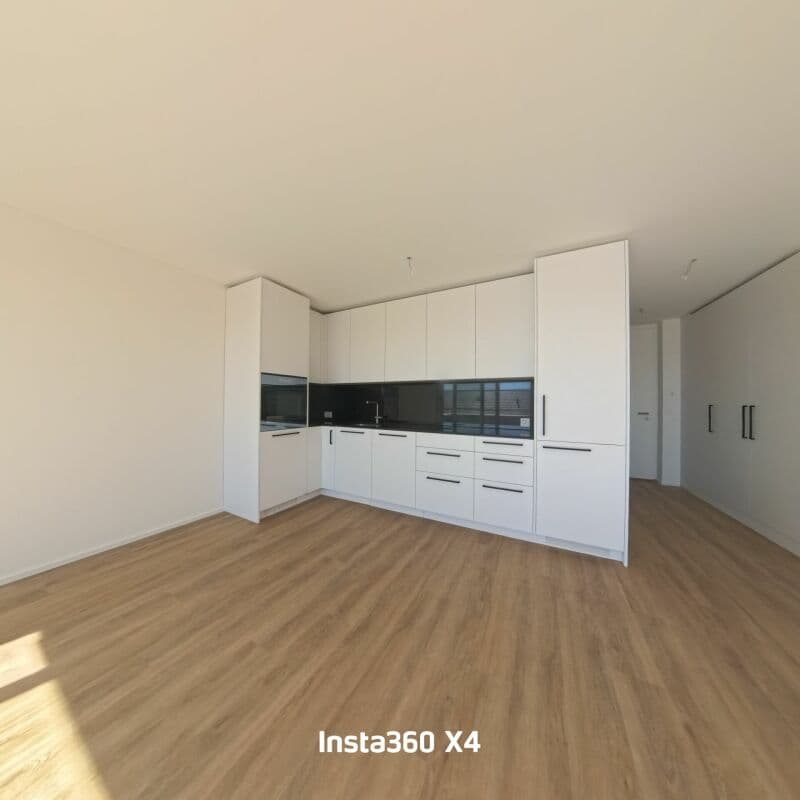 Nuovo, luminoso appartamento attico di 3½ locali con terrazza (7)