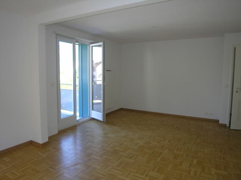 Appartement de 2-pièces d'une coopérative près de la forêt (2)