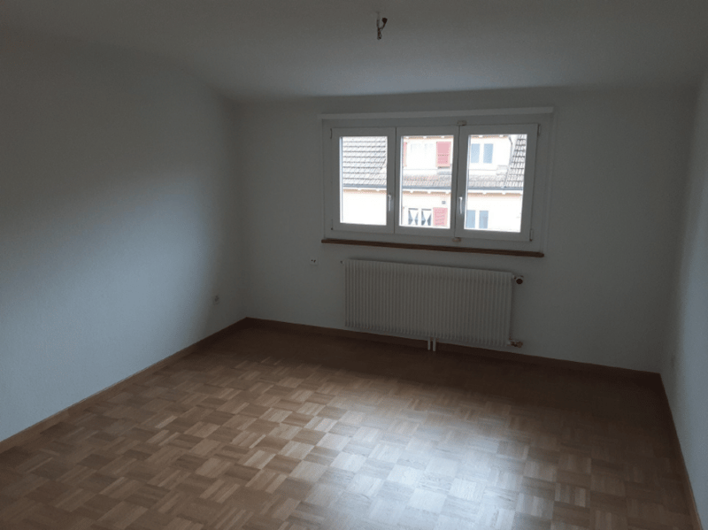 2-Zimmer-Dachwohnung ohne Balkon / 2-pièce-mansardé sans balcon (10)