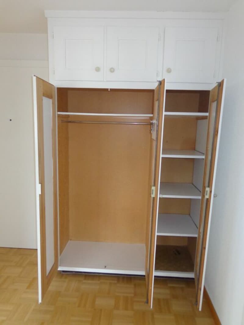 Dachwohnung (ohne Balkon) in ruhigem Genossenschafts-Quartier (10)