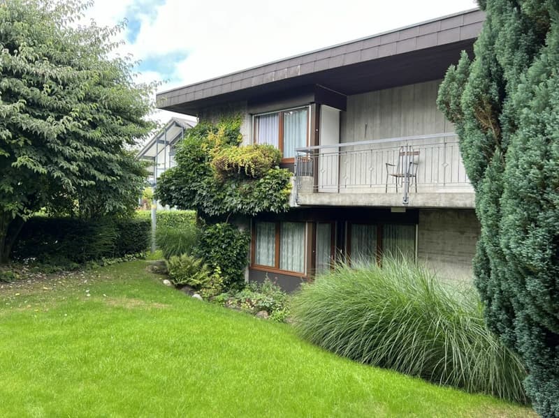 Freistehendes 5,5-Zimmer-Einfamilienhaus mit 2-Zimmer-Einlegerwohnung (2)
