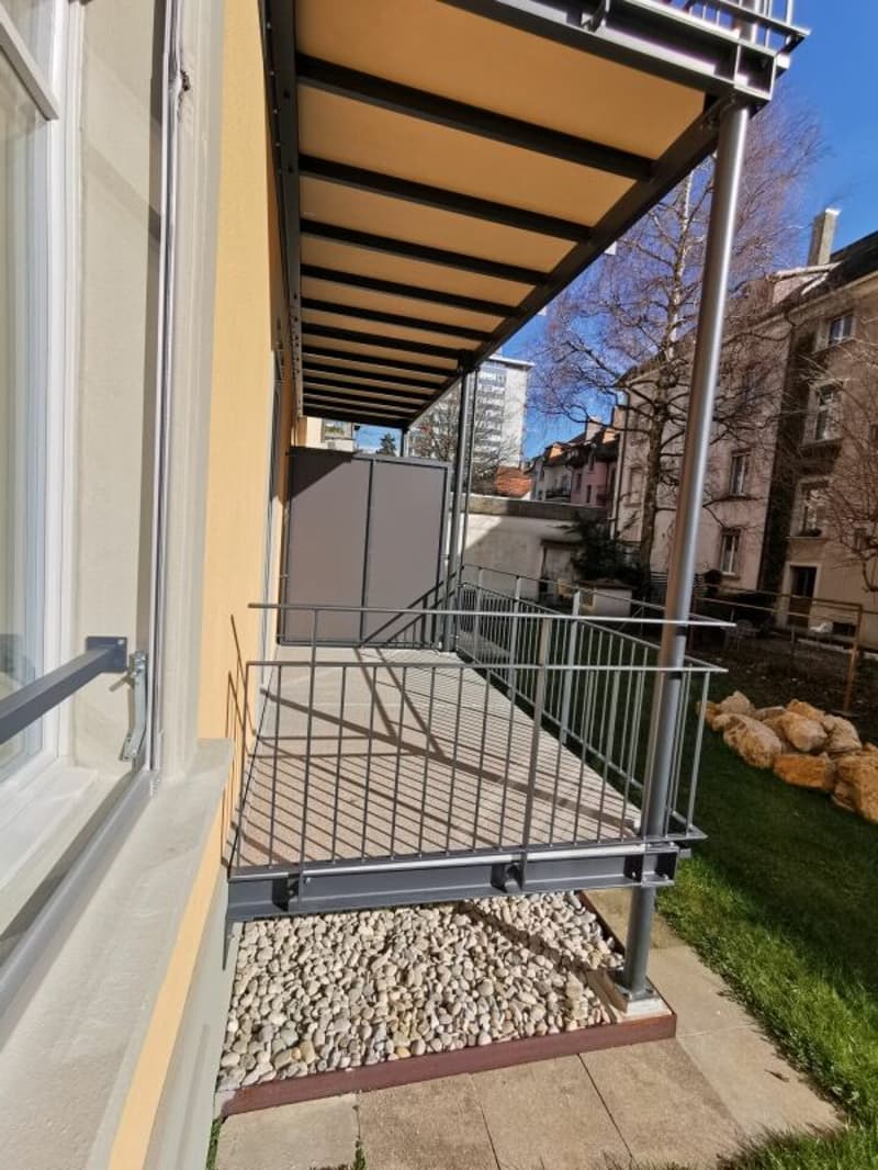 Bel appartement rénové près du parc municipal (8)
