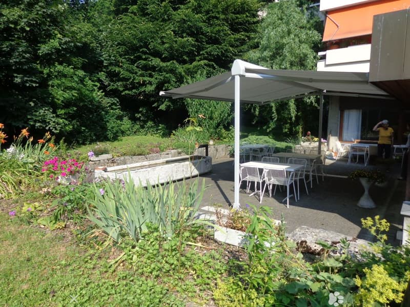 Schöne 2½-Zimmerwohnung - Wohnen im Alter mit Dienstleistungen (2)