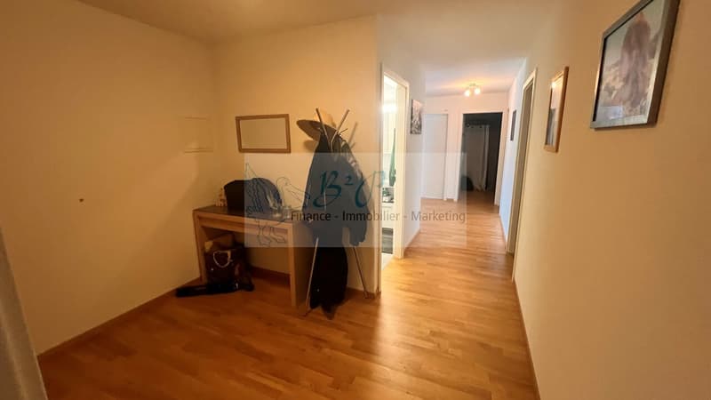 Bel et grand appartement de 5.5 pièces est à louer sur Boudry ! (5)