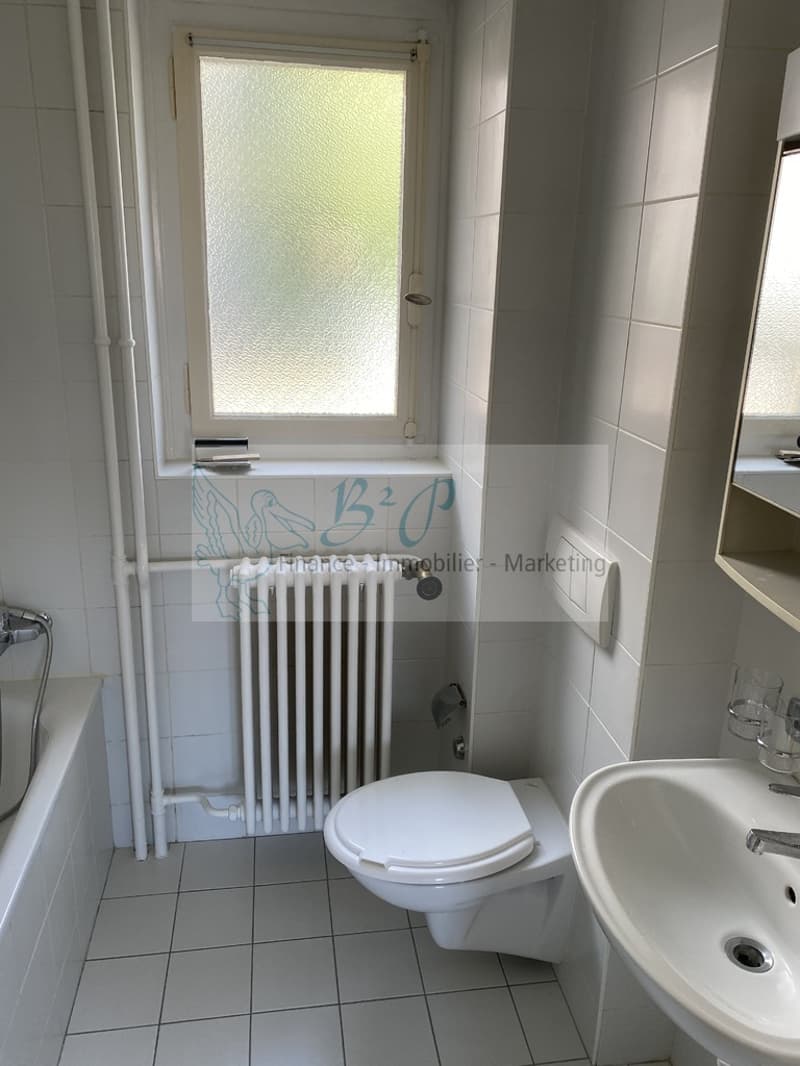 Un bel appartement de 2.5 pièces avec balcon est à louer sur Peseux ! (5)