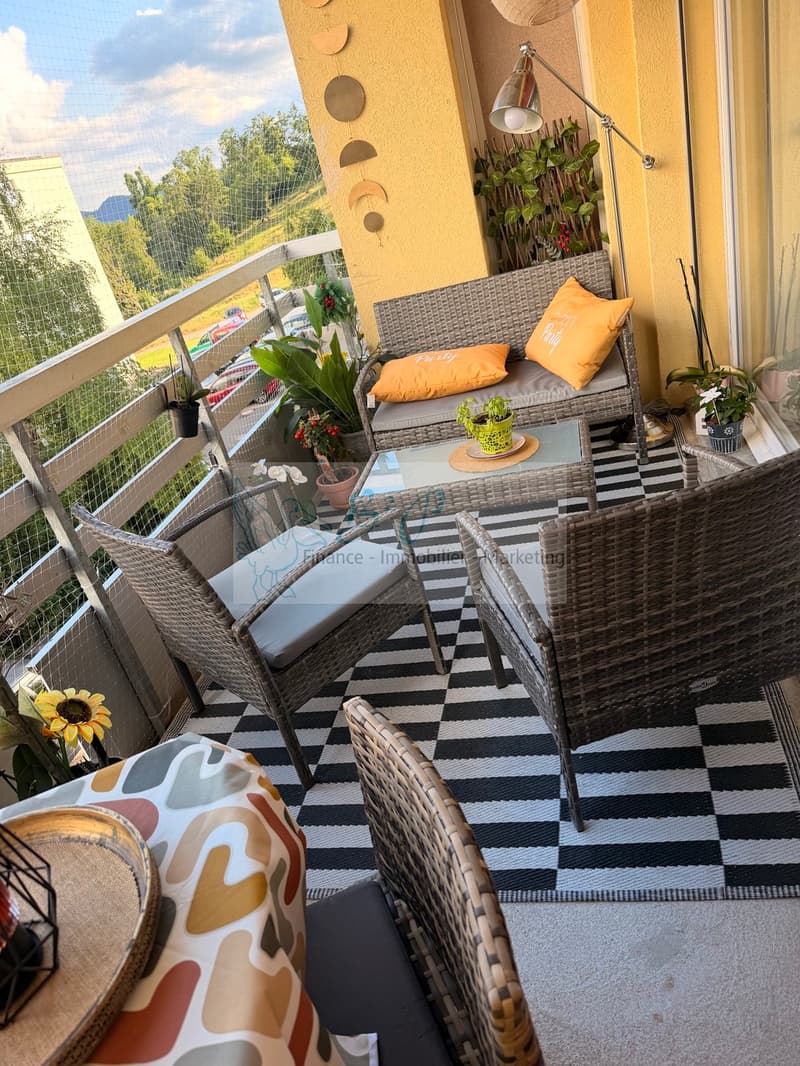 Spacieux et bel appartement rénové de 4½ pièces au 1er étage à louer ! (8)