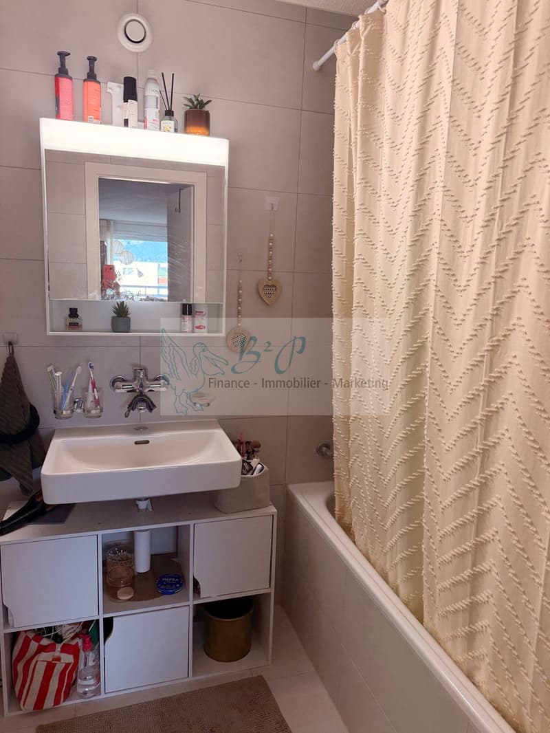 Spacieux et bel appartement rénové de 4½ pièces au 1er étage à louer ! (9)